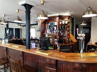 substantial town centre pub - 3
