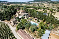 farm with hotel vineyards - 2