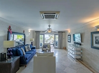beachfront furnished apartment paynes - 2