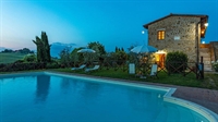 profitable organic farm pienza - 2