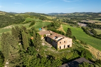 17th century farmhouse to - 1