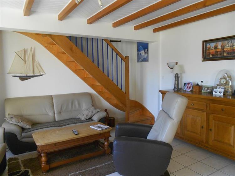 Buy A Living Space Of 106m2 In Landerneau