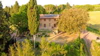 renovated farmhouse with 4 - 2