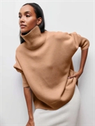 expanding online womenswear boutique - 2