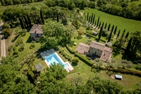 charming farmhouse with guesthouse - 1
