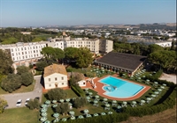 prestigious 4-star hotel italy - 1