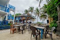 beachfront hotel with restaurant - 3