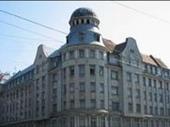 building for commercial use