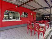 fast food restaurant saint