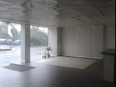 commercial space of 115m2