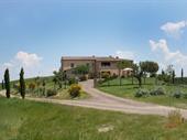 farm with vineyard montalcino