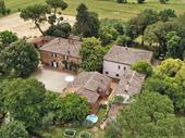 hamlet tuscany arezzo