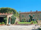 luxury villa arezzo for