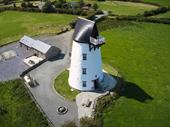 windmill holiday cottages tynlon