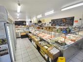 fresh seafood poultry deli