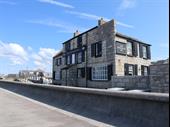 lucrative seafront public house