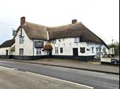 thatched devon pub kilmington