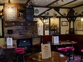 old white lion inn