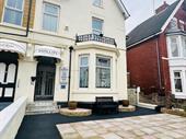 self contained holiday flats