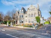outstanding full-service hotel aberdeen