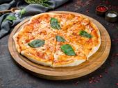 perfectly located pizzeria nassau