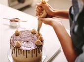 thriving celebration cake business