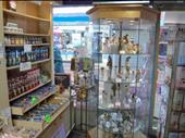well-established card gift store