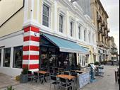superb waterside cafe bar