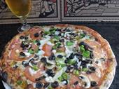 popular pizza beer wine