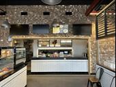 under contract popular vietnamese