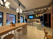 asian fusion restaurant takeaway