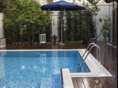pool service business owner