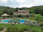 charming farmhouses with pool