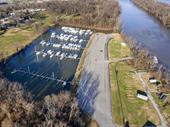 marina w 180 slips
