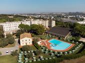 prestigious 4-star hotel italy
