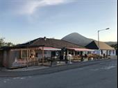 outstanding licensed café bistro