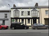 central pub with letting