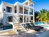 successful air bnb placencia