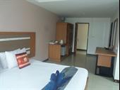 13 room hotel with