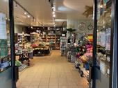 prime location grocery store