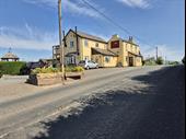 free-of-tie pub with letting