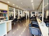 well fitted hairdressing salon