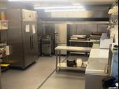 fast food dark kitchen
