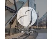 well known clothing retailer