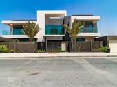 luxury 5-bedroom villa pearl