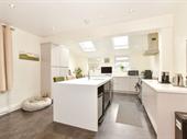 successful business 3 bedroom