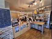 popular cafe flat rental