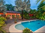 house with pool +