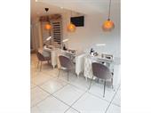 thriving nail beauty salon