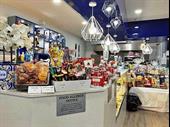 immaculate licensed coffee bar